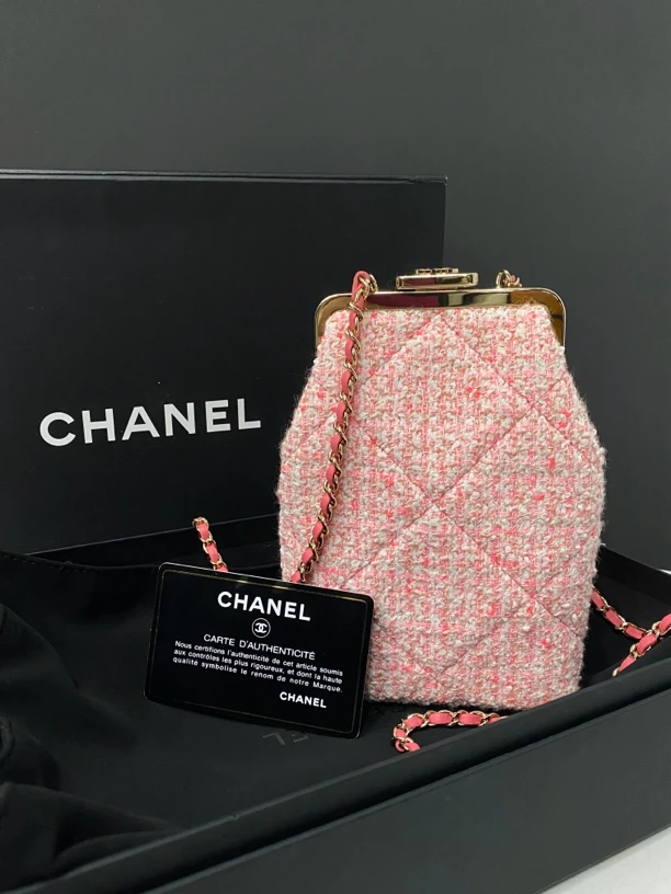 99新 Chanel/香奈儿 粗花呢蛙口夹子包30开卡10Cm/JJ04062501
