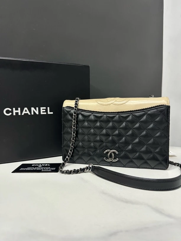 95新 Chanel/香奈儿 拼色口盖链条包21开卡21cm/54435878