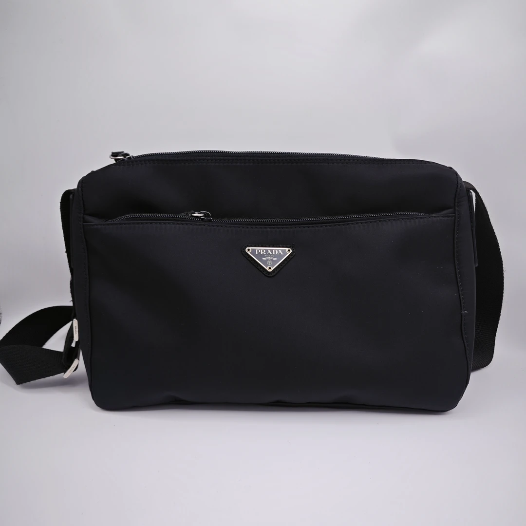 95新 Prada/普拉达 Prada/中号黑色单肩包W23494