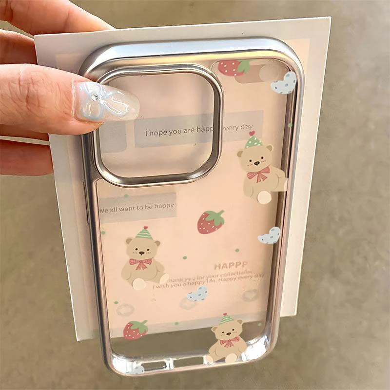 草莓小熊适用苹果15Promax手机壳iPhone14电镀13软硅胶12高级11