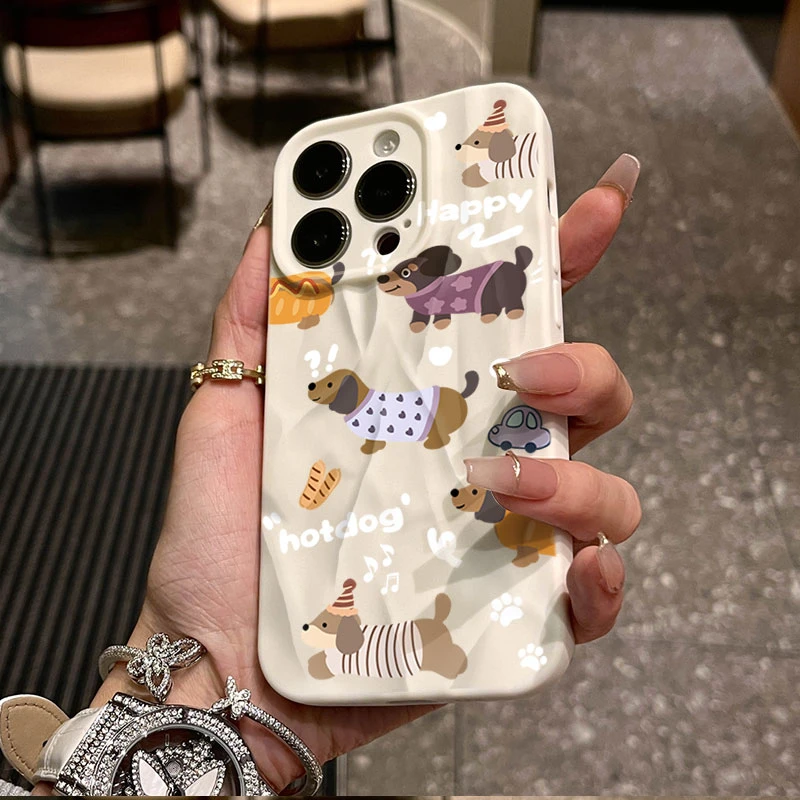 腊肠小狗适用iphone16/15苹果12褶皱手机壳14promax防摔13/11潮壳