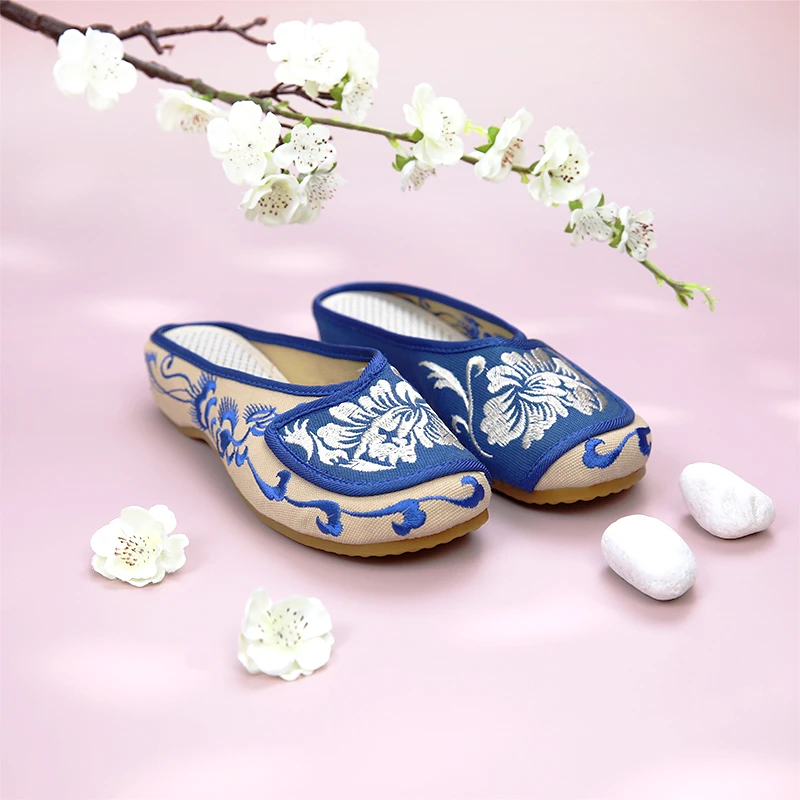 中国风夏季时尚百搭民族风绣花设计感休闲绣花鞋汉服鞋606-119