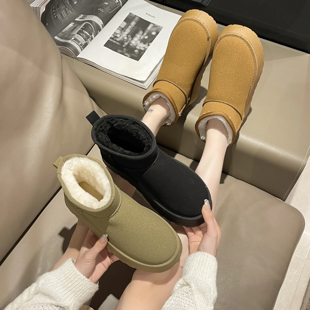 周冬雨同款雪地靴防滑加绒ins大码皮短筒情侣棉鞋男女冬牛ZNP821