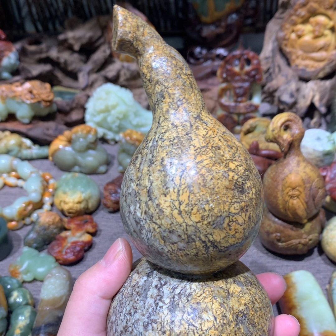岫岩河磨玉(透闪石质玉)手把件未镶嵌