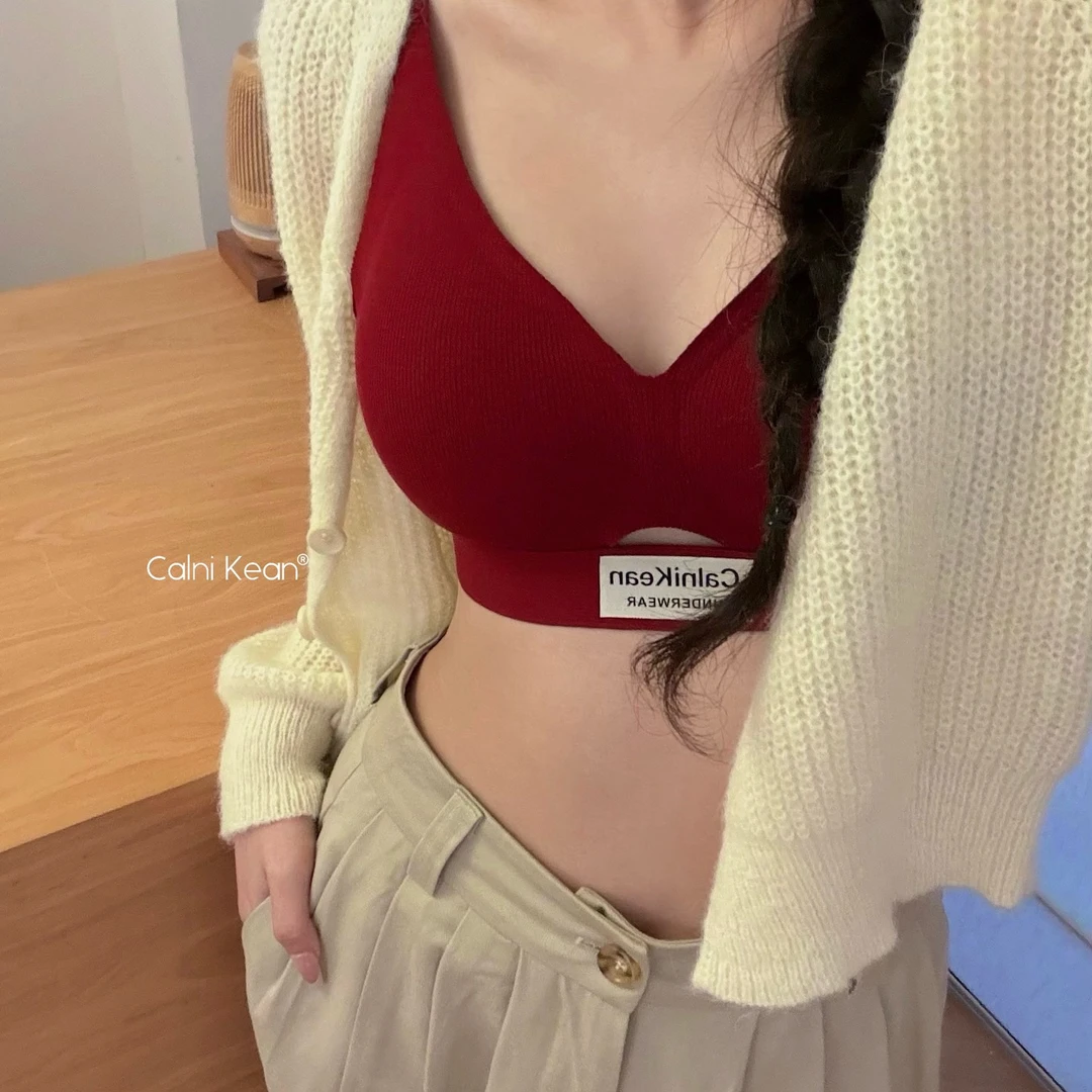 法式深V时尚氧气棉运动内衣韩版极简休闲高级聚拢文胸适舒