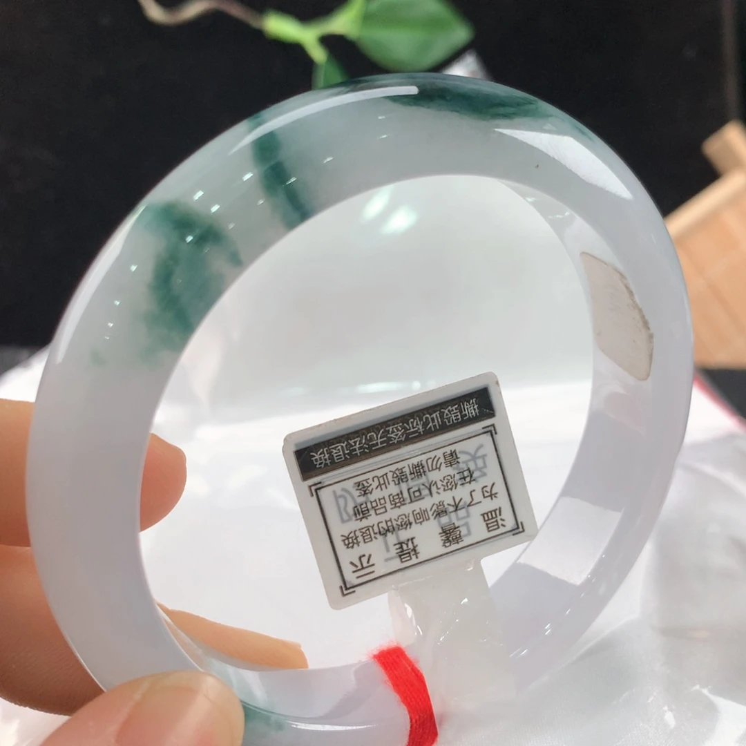 翡翠手镯未镶嵌111-0819