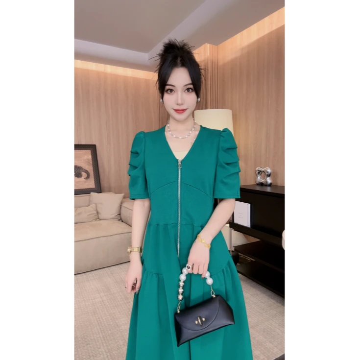 50039轻奢法式连衣裙气质高端精致开叉裙