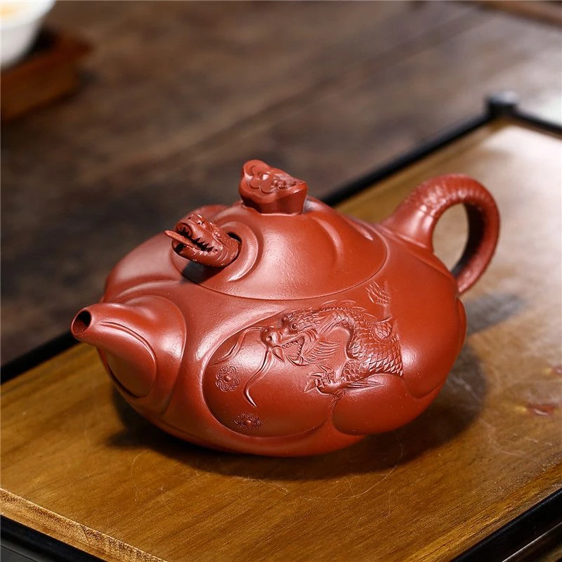 宜兴朱泥鱼化龙紫砂壶