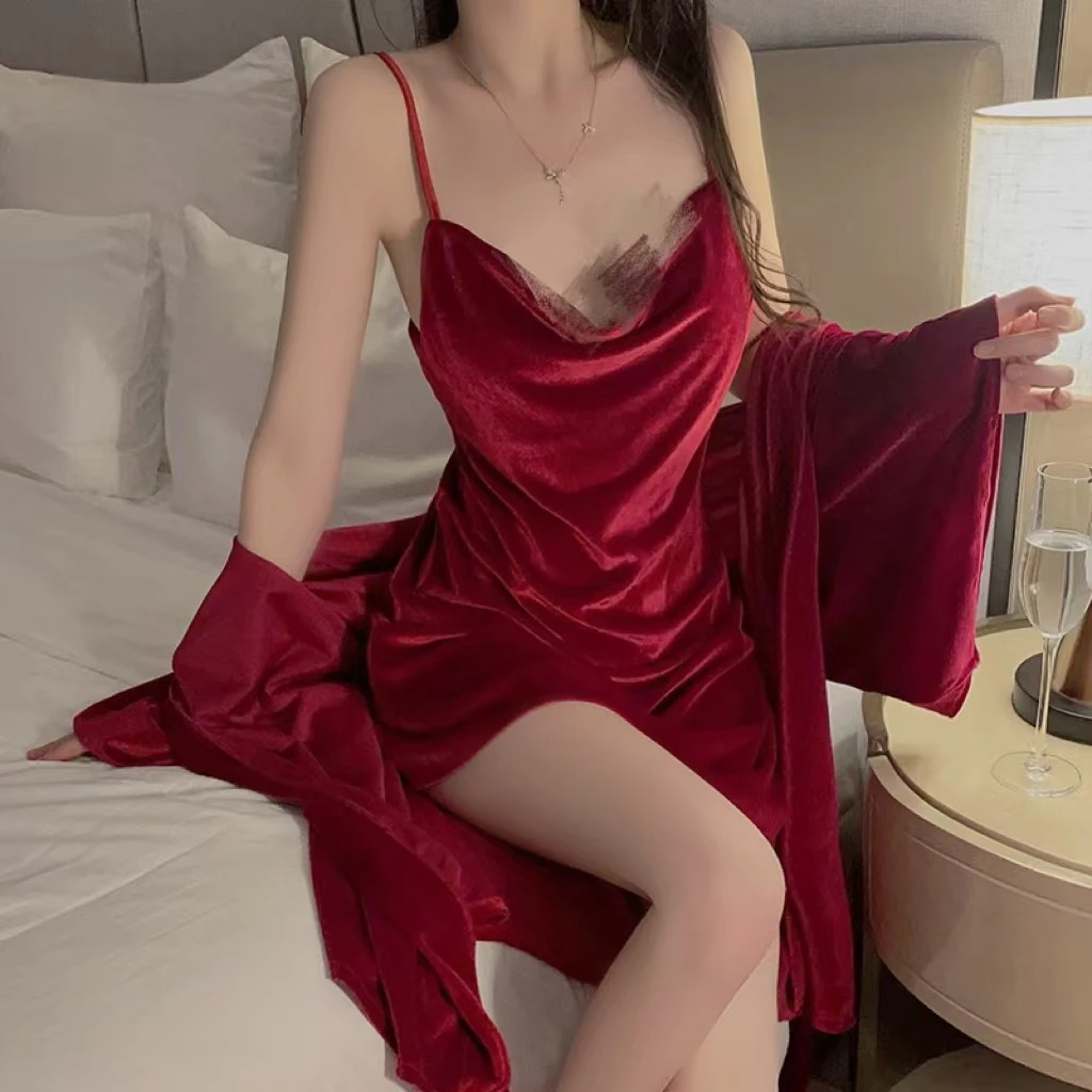 情探【S022】轻奢金丝绒性感荡领纯欲风吊带睡裙外袍家居服套装