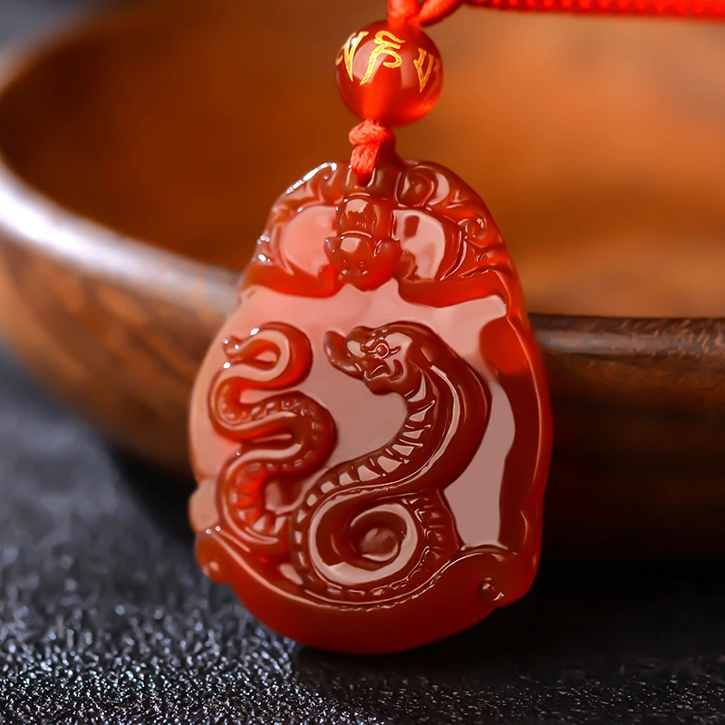 天然十二生肖红玛瑙吊坠男属相蛇猪虎玉坠项链女款钥匙扣挂件饰品