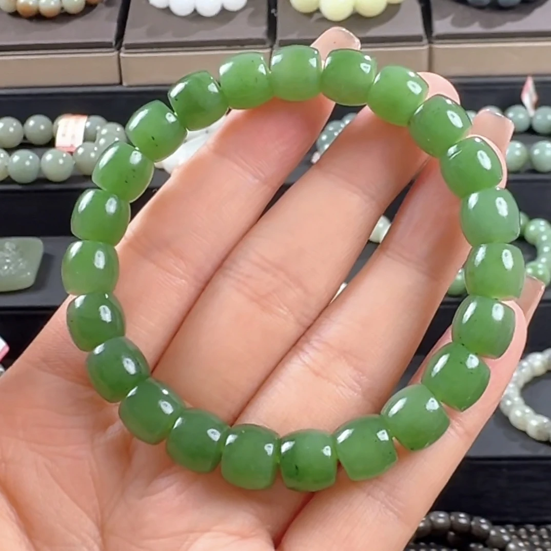 和田玉老坑俄罗斯碧玉阳绿卡9直切23颗