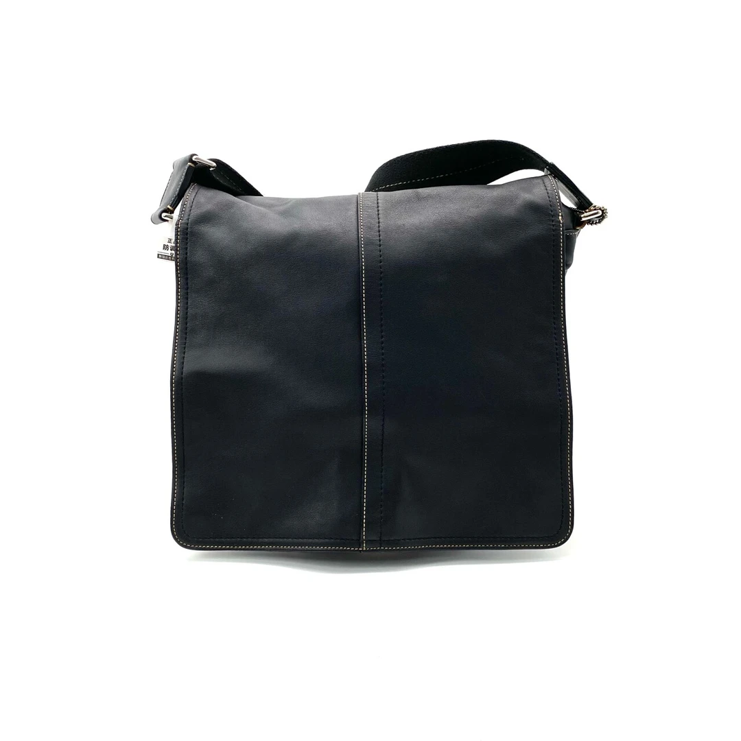 95新 COACH/蔻驰 黑色全皮单扣邮差包 尺寸32/27