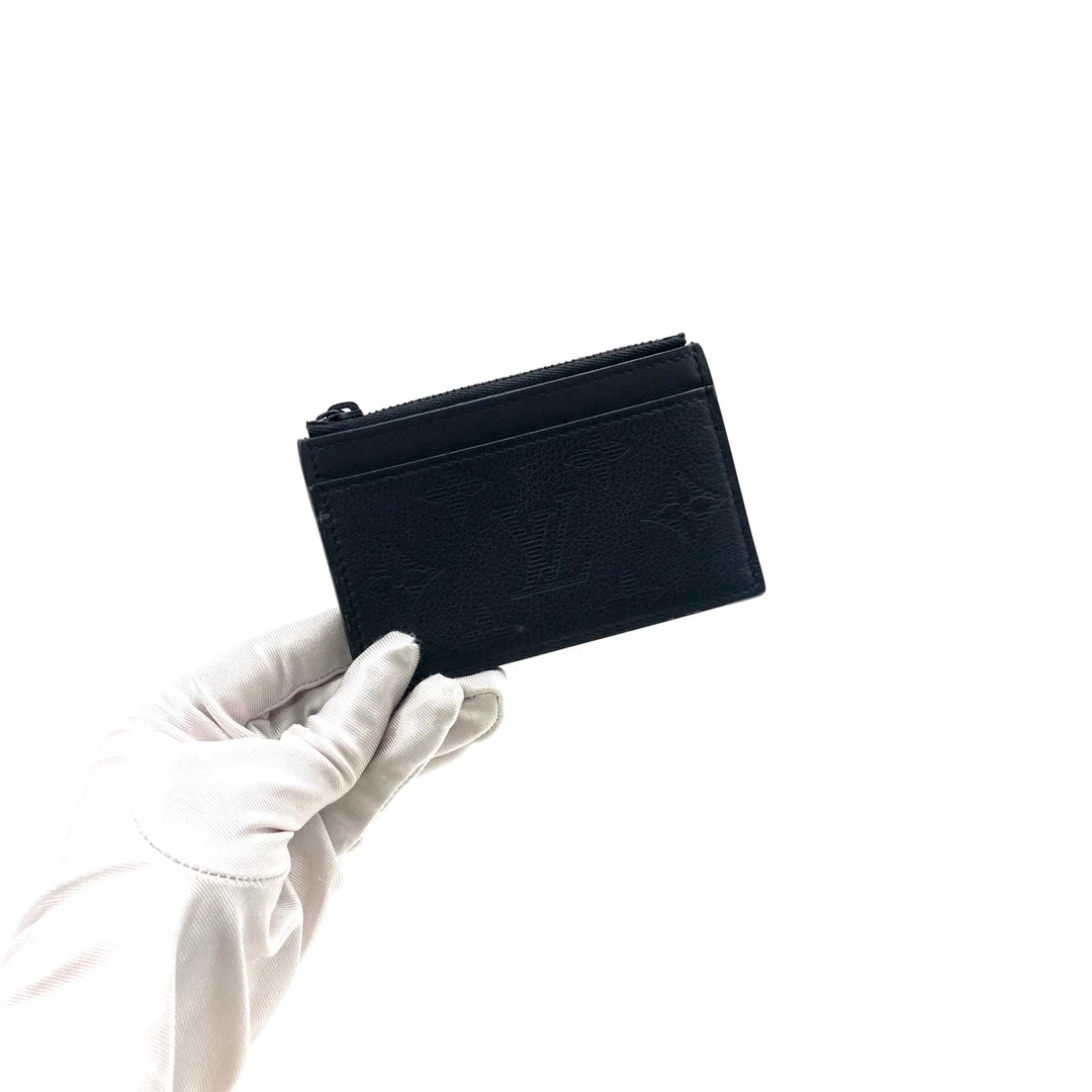 99新 LouisVuitton/路易威登 黑色全皮压花小卡包 尺寸11/7