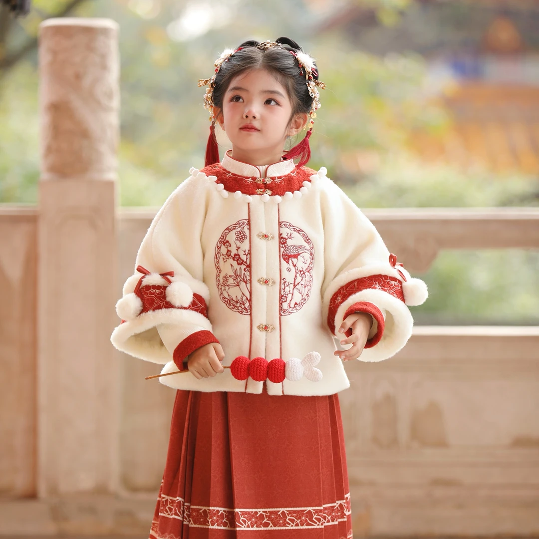 【喜上眉梢】汉服女童拜年服冬季新款汉服儿童新年套装女宝马面裙