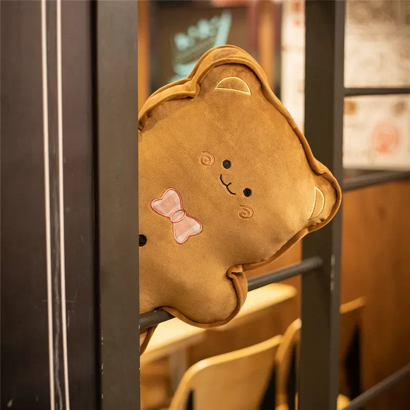 卡皮巴拉玩偶熊本熊波兰玩具草莓熊公仔可爱卡通人抱枕靠柔酷男腰