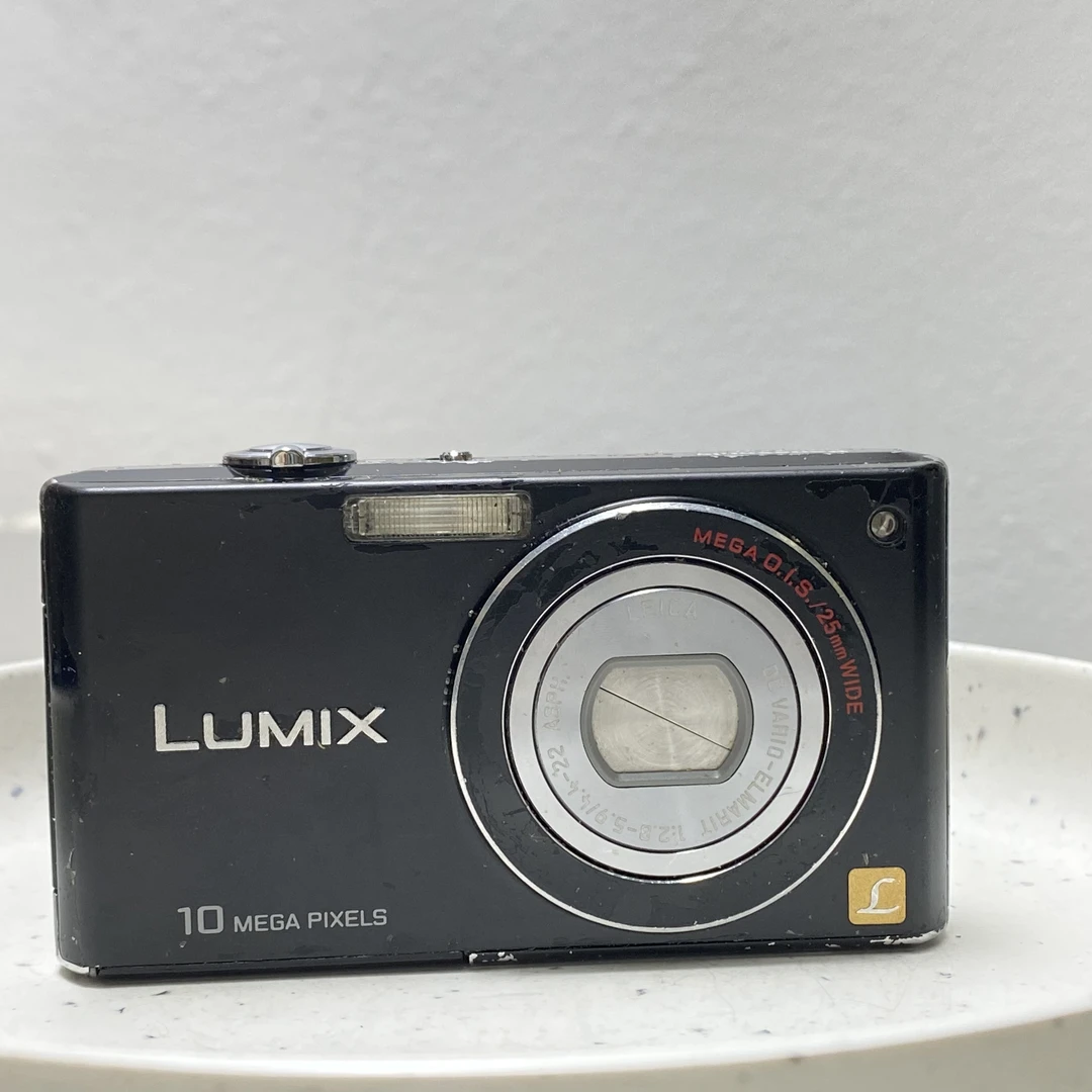 9新 Panasonic/松下 松下FX37 1000万像素3.6倍变焦数码ccd外版