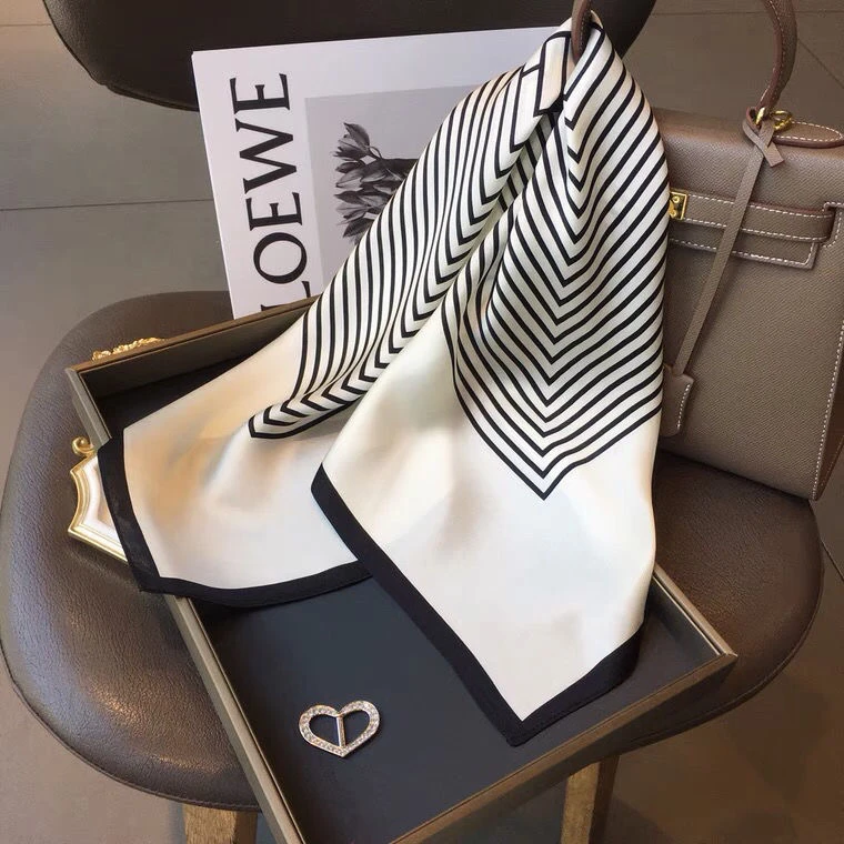 【经典条纹】新款时尚百搭气质款洋气小领巾方巾(70*70cm）