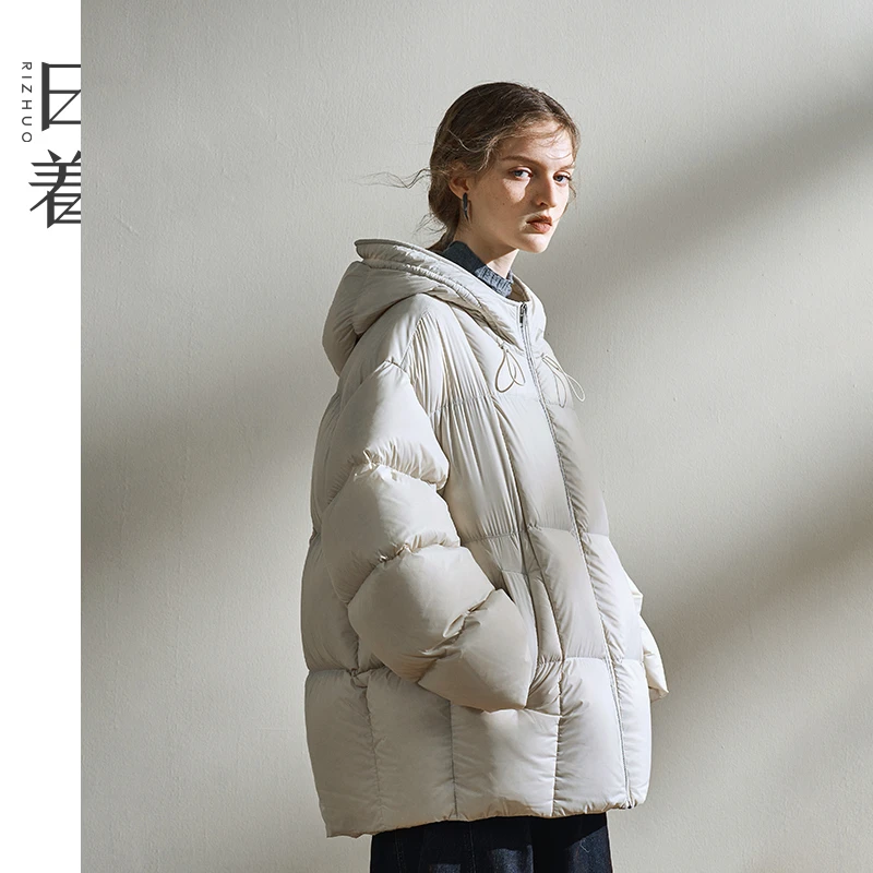 日着原创女装2025冬季新款无胆防绒时尚百搭连帽羽绒服RB8138Y2