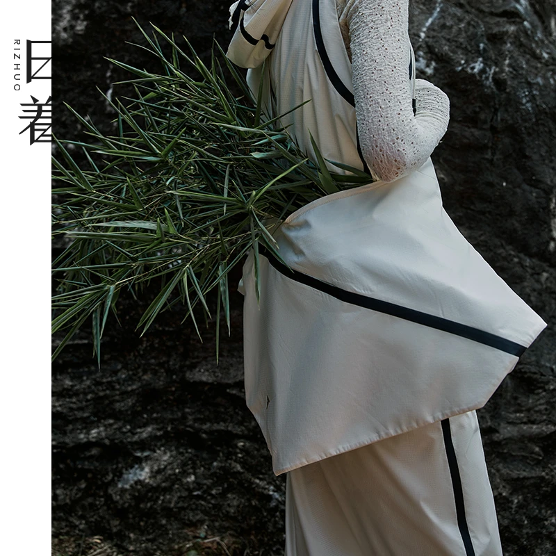 日着原创女包2025秋季新款户外运动感大容量斜挎单肩包RB3815B0