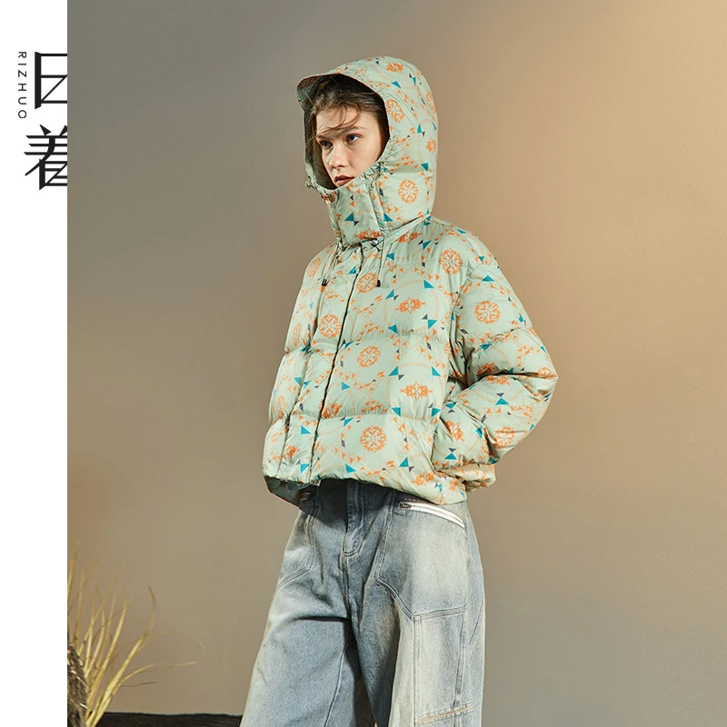 日着原创设计女装冬季新款宽松高领保暖无胆防绒羽绒服女RC8271Y3