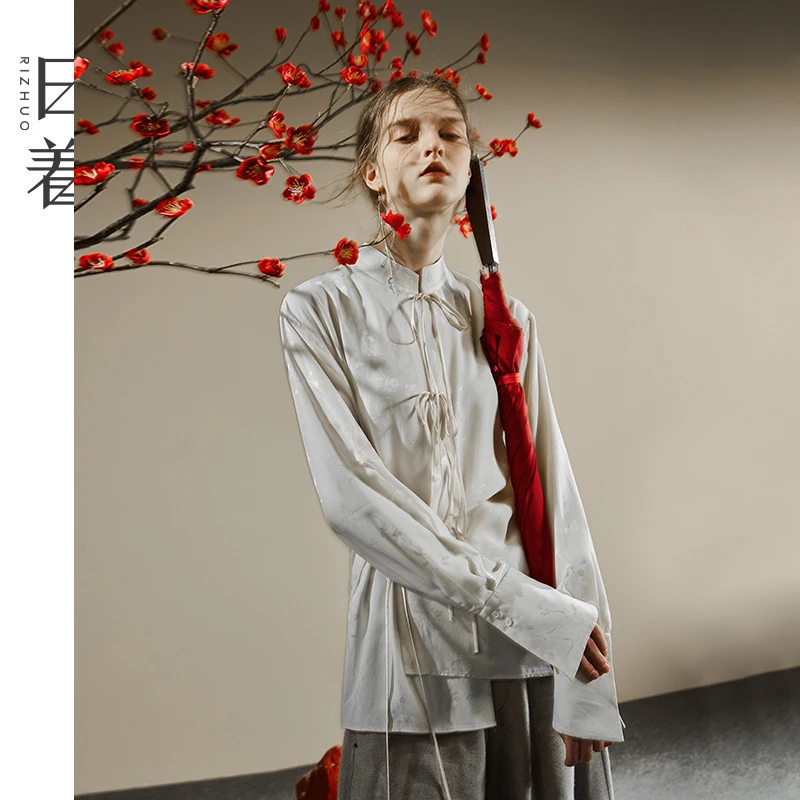 日着原创女装2025冬季新款新中式立领气质长袖提花衬衫RB8619C0