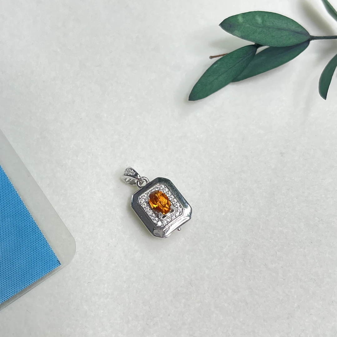 全新未使用  【六六中古】孤品s925水晶吊坠aw8461