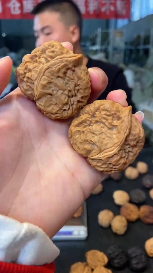 【闪购商品】文玩核桃把件异形43mm(一物一图)