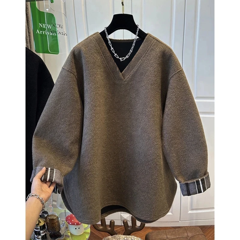 V领加绒加厚保暖纯色毛呢卫衣女上衣今年流行叠穿百搭2024冬新款