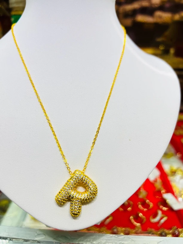 钛钢项链 字母项链R太钢时尚百搭金色精致