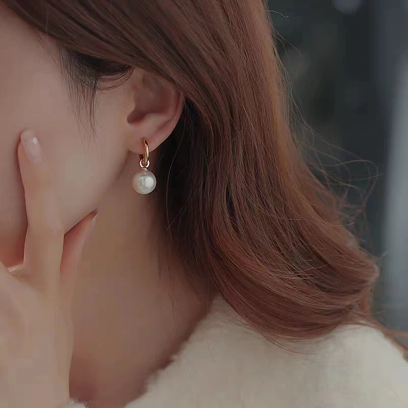铜合金耳饰 亦菲同款法式轻奢简约耳扣通勤两戴百搭耳饰E1652