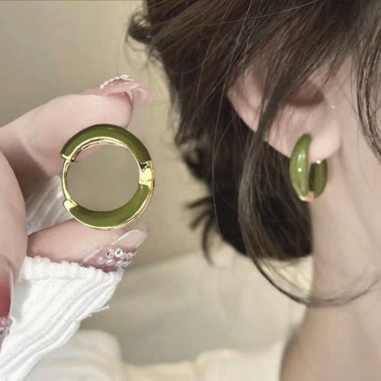 铜合金耳饰 清新绿色轻奢耳扣简约通勤百搭气质优雅耳饰E448