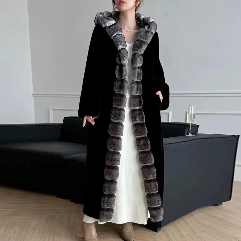 新款时尚高贵长款连帽大衣