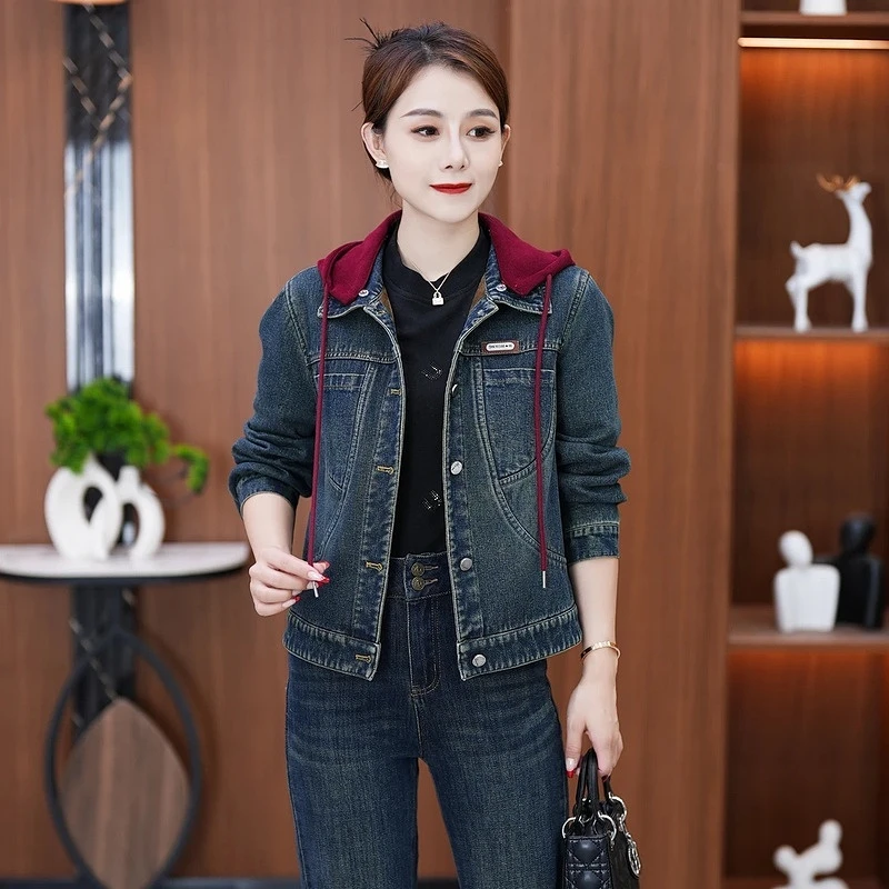 带帽水洗软牛仔外套2024秋冬季新款加绒加厚防风保暖休闲牛仔外套