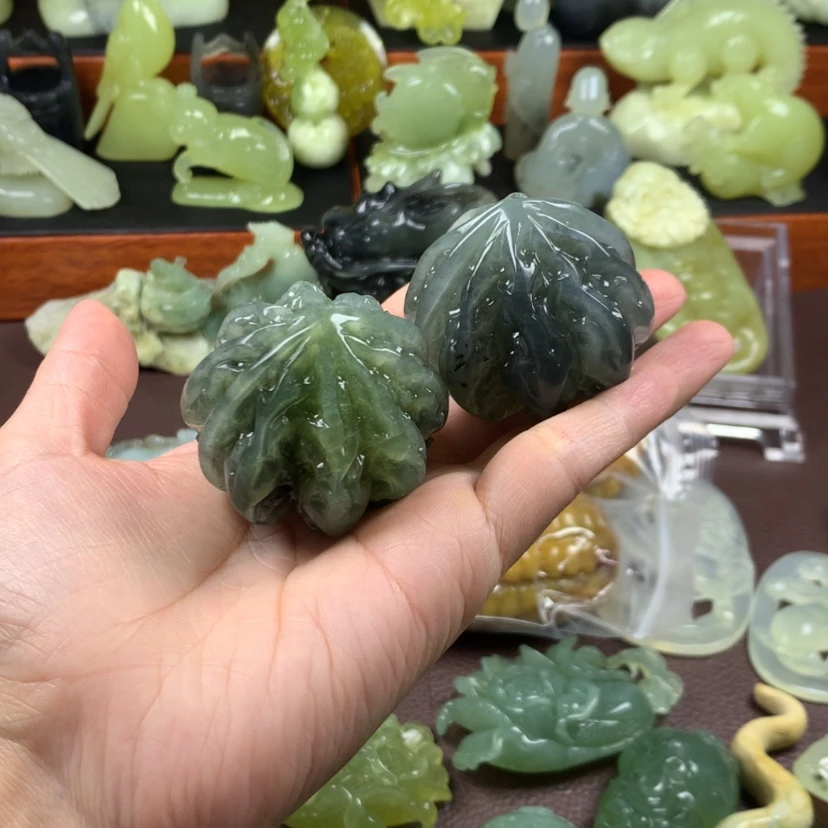 【闪购商品】蛇纹石玉手把件未镶嵌星****