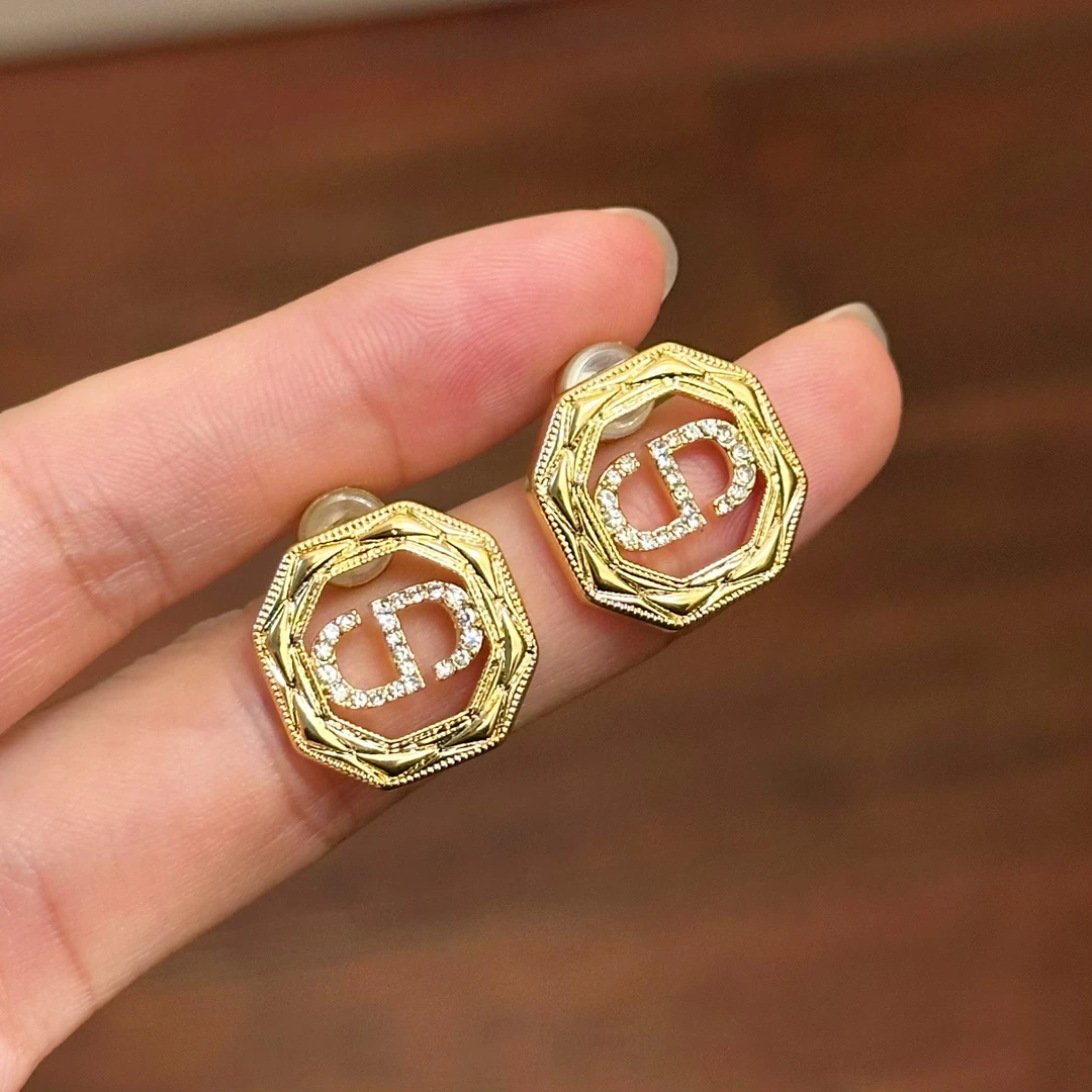 铜合金合成锆石耳饰 E0387轻奢简约欧美精致素款百搭小香风