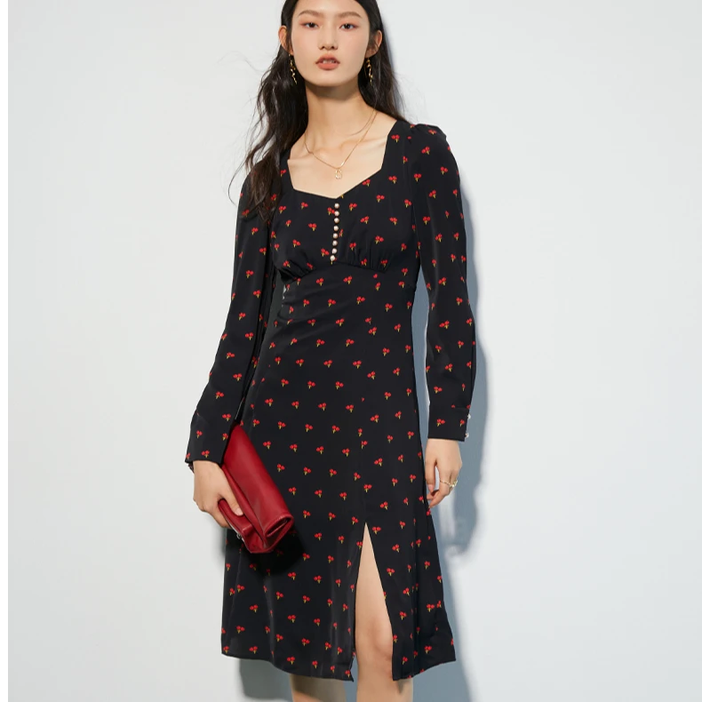 【小余专属】曼德诗黑红花下摆开叉款连衣裙气质长裙M530220