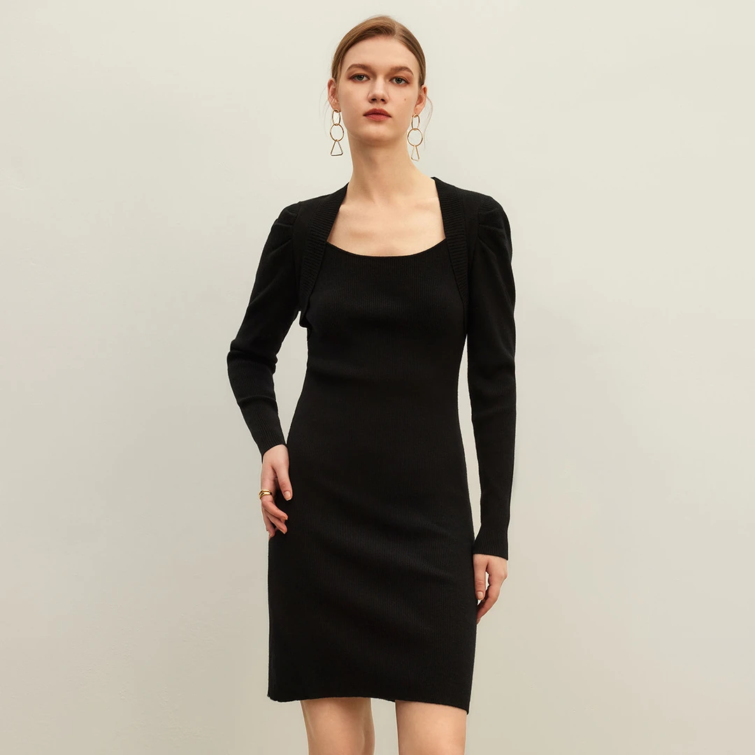 【诗语专属】优雅气质方领秋抽褶设计感小黑裙修身显瘦针织裙