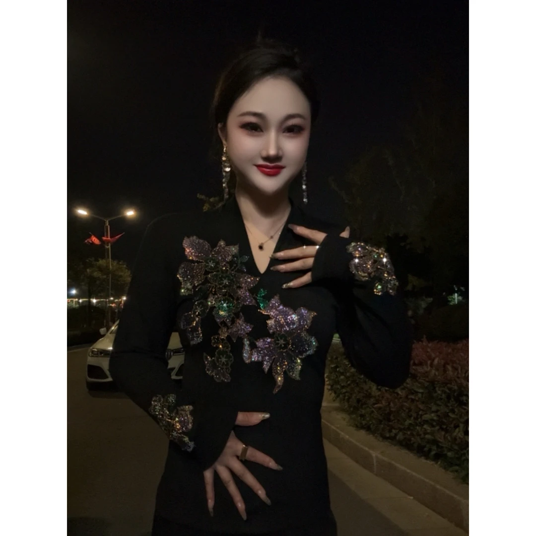 【天山雪莲】女打底衫秋冬新款时尚烫钻上衣修身显瘦长袖T恤权