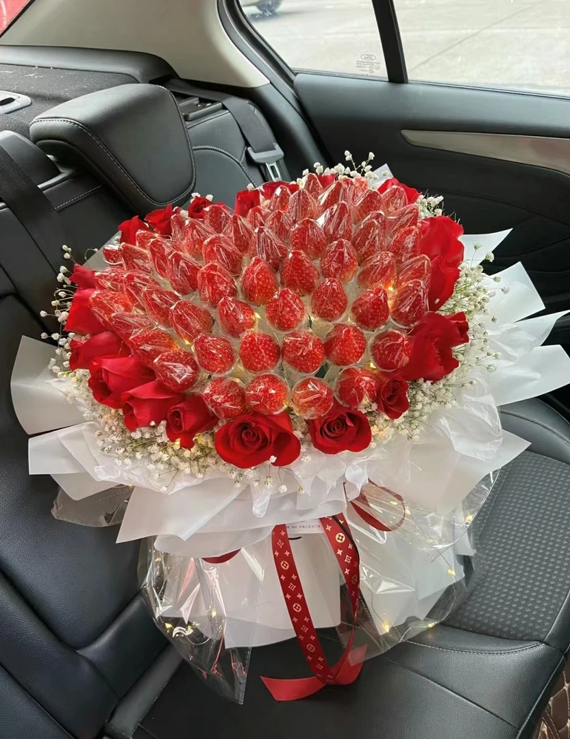 厦门花店新鲜草莓花束成品水果女友长辈生日问候同城速递小时达