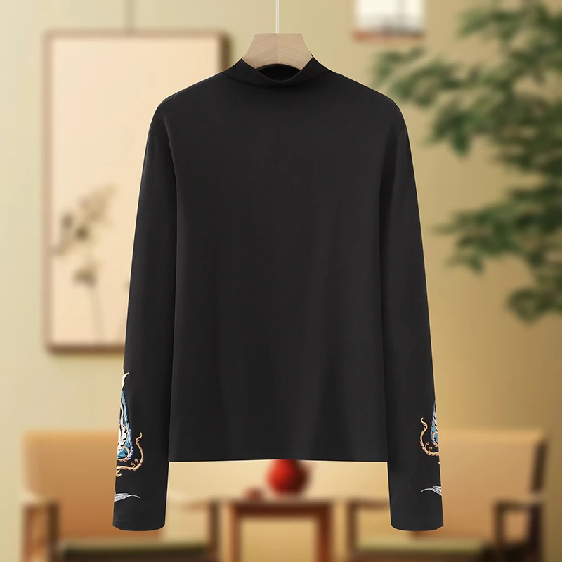 2024秋季新款复古冬季加厚款女装长袖刺绣打底