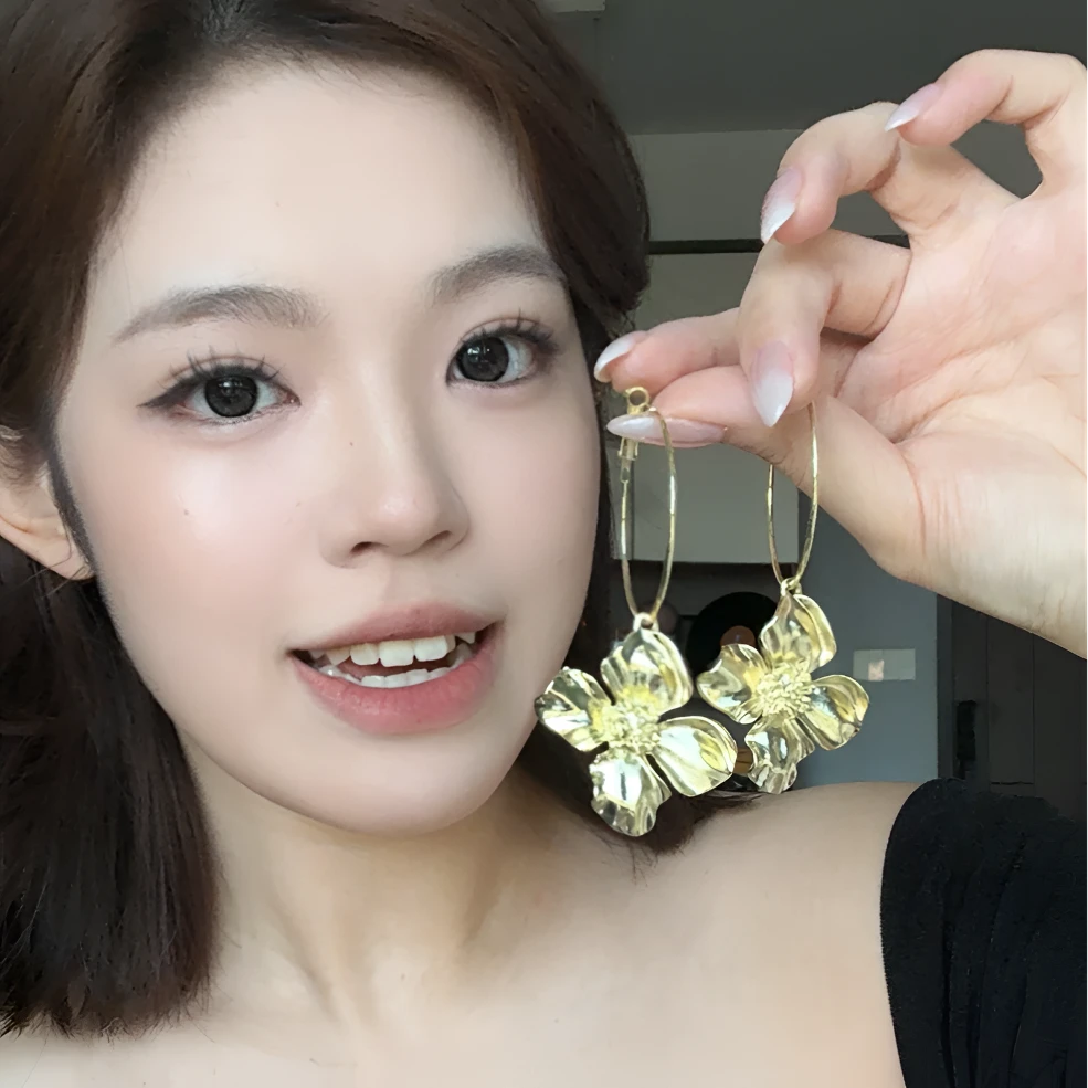合金耳饰 法式复古金属感花朵长款流苏耳圈女爆款个性夸张耳饰