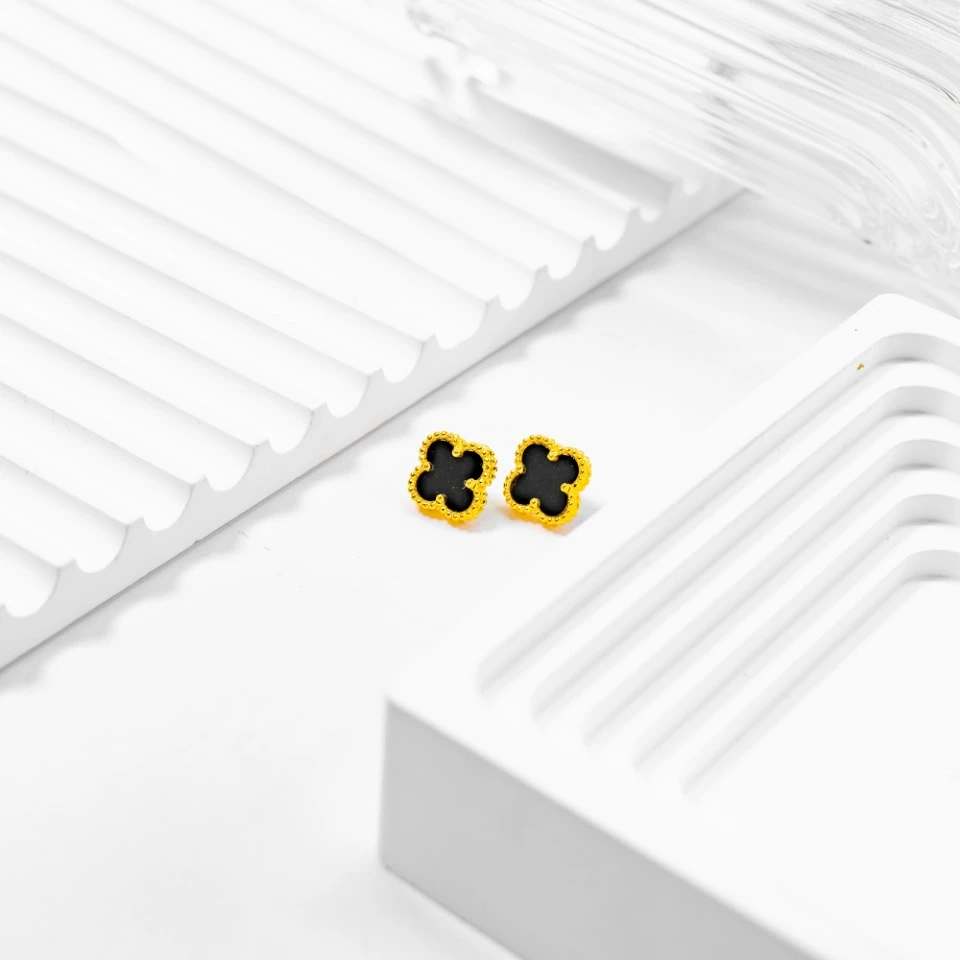 足银耳饰 气质轻奢百搭 四叶草耳钉黑 黑色简约 经典精致 镶嵌