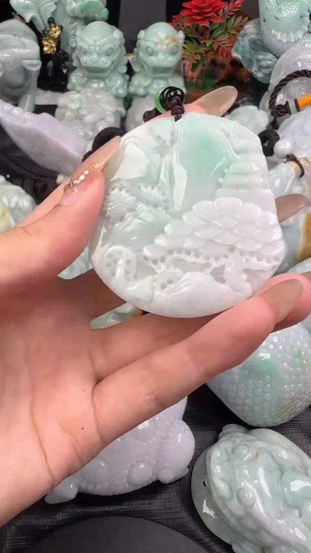 【闪购商品】翡翠挂件未镶嵌山水牌
