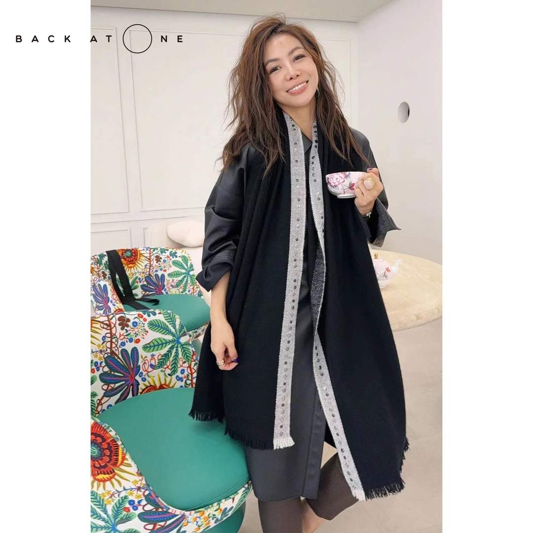 BackAtOne“风清日暖”羊绒金属贴片拼边流苏围巾  B3SS-B203-ACC-K