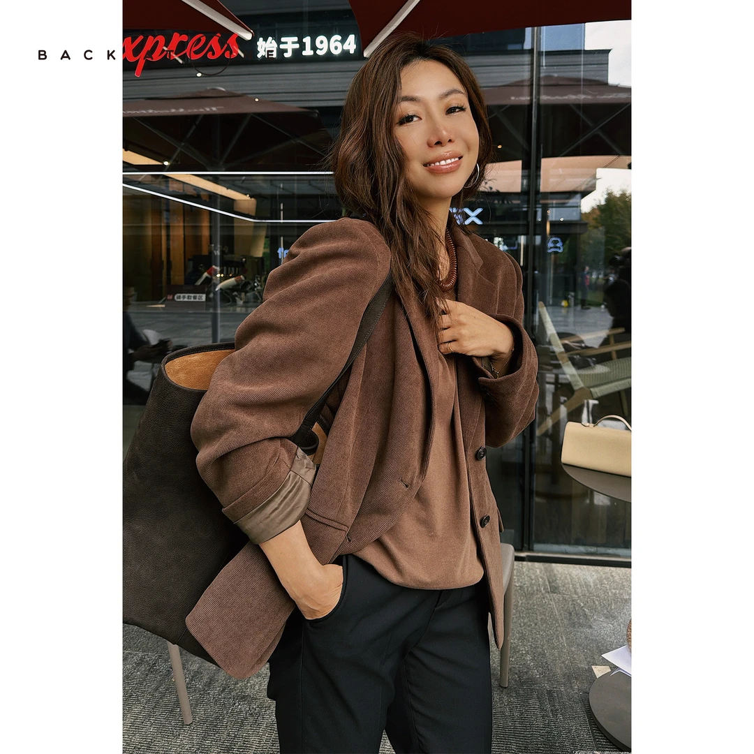 BackAtOne “芳华” 棕色轻暖感灯芯绒休闲西装外套  BDF-1BC097D-K