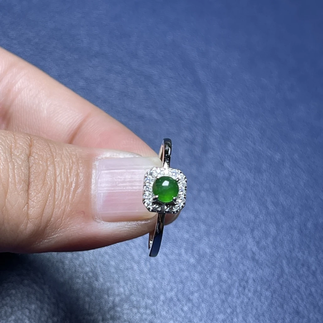 银色925银镶嵌公主方经典款小绿蛋（小颗粒）