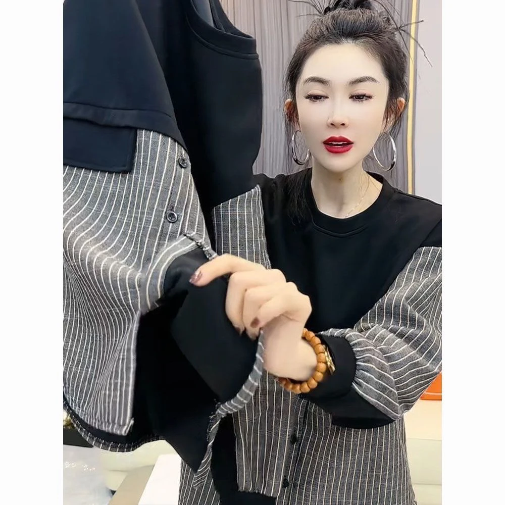时尚条纹拼接加绒上衣女秋冬宽松显瘦小衫