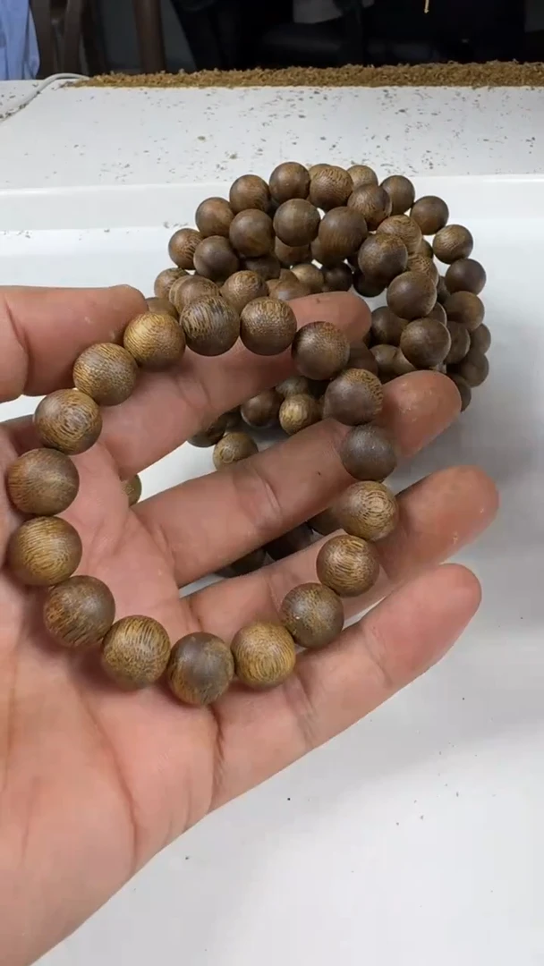 【闪购商品】沉香手串乌身1.2 8克
