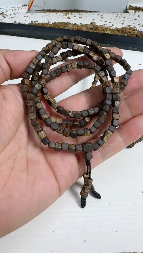 【闪购商品】沉香手串乌身0.5多圈方珠9克