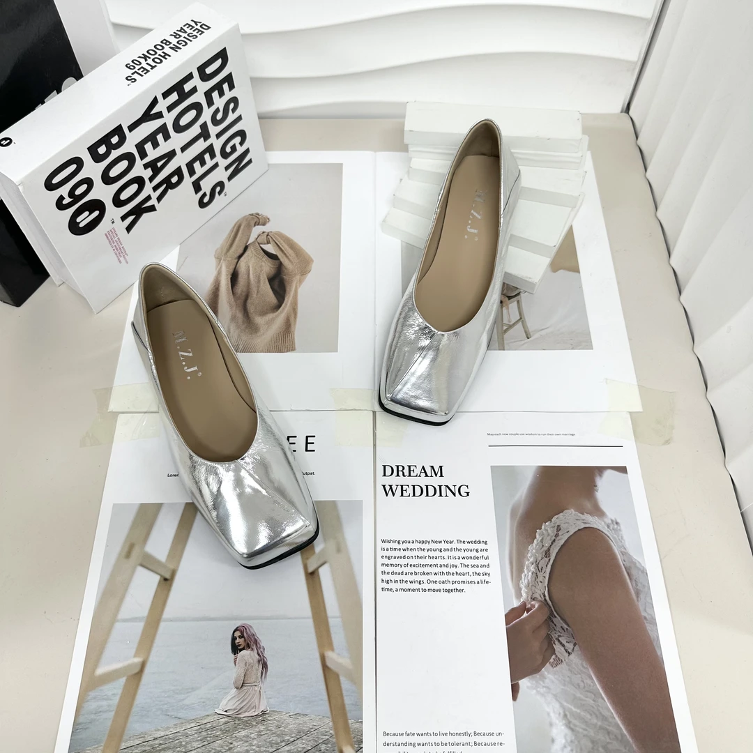 2024新款时尚休闲百搭女士乐福鞋/MZJ/2207